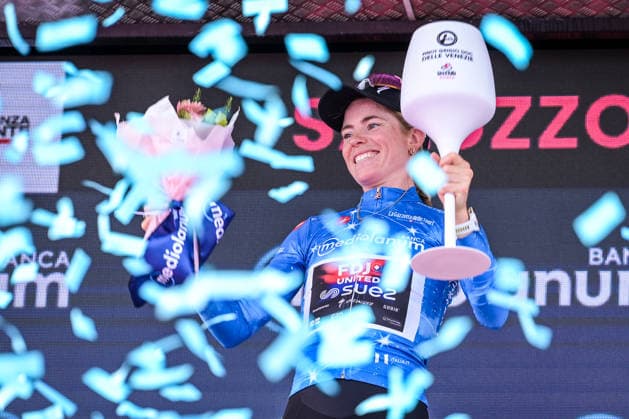 37th Giro d Italia Women 2026 - Stage 9 Demi Vollering of the FDJ United-Suez team celebrates winning the Maglia Azzurra on the podium after stage 9 of the 2026 Giro d Italia Femminile in Saluzzo, Italy, on June 7, 2026. Saluzzo Italy  Copyright: xAndreaxxAmatox originalFilename:amato-notitle260607_npQ9N.jpg