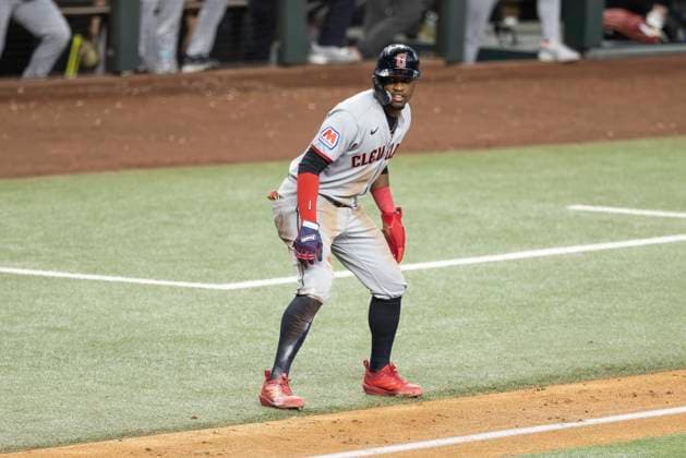 June 7, 2026, Arlington, Texas, USA: Cleveland Guardians left fielder ANGEL MARTINEZ (1) takes a big lead off of third base during a MLB, Baseball Herren, USA game between the Cleveland Guardians and Texas Rangers at Globe Life Field. Texas wins 10-0. Arlington USA - ZUMAf180 20260607_zsp_f180_003 Copyright: xMarkxFannx