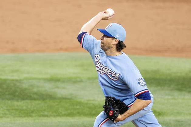 June 7, 2026, Arlington, Texas, USA: Texas Rangers pitcher JACOB DEGROM (48) during a MLB, Baseball Herren, USA game between the Cleveland Guardians and Texas Rangers at Globe Life Field. Texas wins 10-0. Arlington USA - ZUMAf180 20260607_zsp_f180_006 Copyright: xMarkxFannx