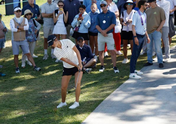 Amateur golfer Asterisk Talley chips onto the 18th green during the final round of the 81st Women s U.S. Open golf championship at the Riviera Country Club in Pacific Palisades, California, on Sunday, June 7, 2026.  GLP20260607998 CAROLINExBREHMAN