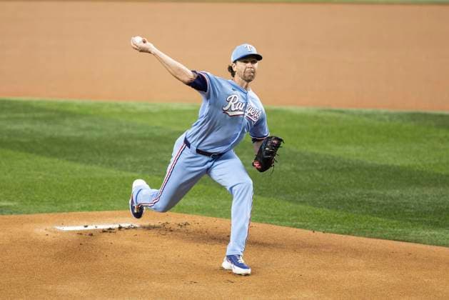 June 7, 2026, Arlington, Texas, USA: Texas Rangers pitcher JACOB DEGROM (48) during a MLB, Baseball Herren, USA game between the Cleveland Guardians and Texas Rangers at Globe Life Field. Texas wins 10-0. Arlington USA - ZUMAf180 20260607_zsp_f180_025 Copyright: xMarkxFannx