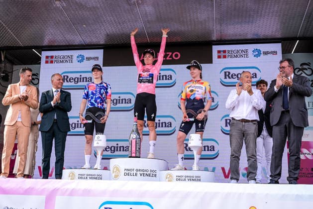 37th Giro d Italia Women 2026 - Stage 9 Demi Vollering of the FDJ United-Suez team stands on the podium with the Maglia Rosa after stage 9 of the 2026 Giro d Italia Femminile in Saluzzo, Italy, on June 7, 2026. Saluzzo Italy  Copyright: xAndreaxxAmatox originalFilename:amato-notitle260607_npNKs.jpg