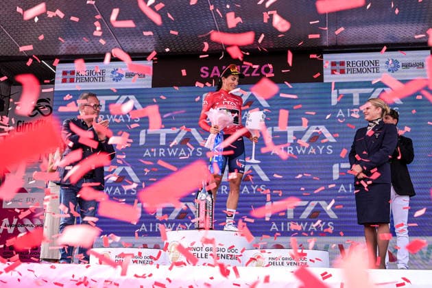 37th Giro d Italia Women 2026 - Stage 9 Elisa Balsamo of the Lidl-Treck team celebrates the Maglia Rossa on the podium after stage 9 of the 2026 Giro d Italia Femminile in Saluzzo, Italy, on June 7, 2026. Saluzzo Italy  Copyright: xAndreaxxAmatox originalFilename:amato-notitle260607_npKQm.jpg