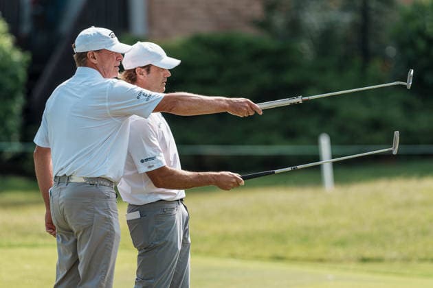 PGA, Golf Herren Tour Champions: American Family Insurance Championship - Final Round MADISON, WI - JUNE 7: Steve Stricker and Mario Tiziani point with their putters while reading the green on hole 11 during the PGA Tour Champions: American Family Insurance Championship - Final Round at TPC Wisconsin on June 7, 2026 in Madison, Wisconsin. Madison TPC Wisconsin WI United States Copyright: xRossxHarried ISIxPhotosx 9314