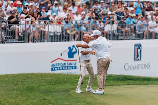 PGA, Golf Herren Tour Champions: American Family Insurance Championship - Final Round MADISON, WI - JUNE 7: Darren Clarke and Ben Crane embrace on the green during the PGA Tour Champions: American Family Insurance Championship - Final Round at TPC Wisconsin on June 7, 2026 in Madison, Wisconsin. Madison TPC Wisconsin WI United States Copyright: xRossxHarried ISIxPhotosx 9314