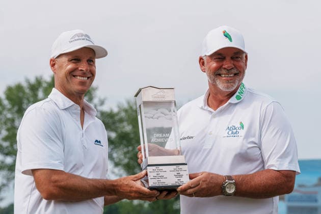 PGA, Golf Herren Tour Champions: American Family Insurance Championship - Final Round MADISON, WI - JUNE 7: Ben Crane and Darren Clarke hold the championship trophy after the final round of the American Family Insurance Championship during the PGA Tour Champions: American Family Insurance Championship - Final Round at TPC Wisconsin on June 7, 2026 in Madison, Wisconsin. Madison TPC Wisconsin Wisconsin United States Copyright: xRossxHarried ISIxPhotosx 9314