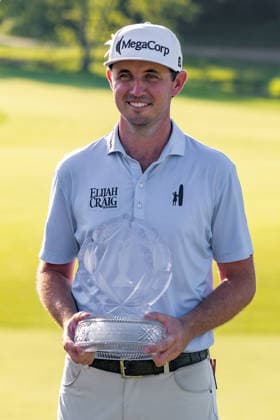 June 7, 2026, Dublin, Ohio, U.S: JT Poston holds the Memorial trophy after winning The Memorial Tournament at Muirfield Village Golf Club, Dublin, Ohio. Dublin U.S - ZUMAs304 20260607_zaf_s304_005 Copyright: xScottxStuartx