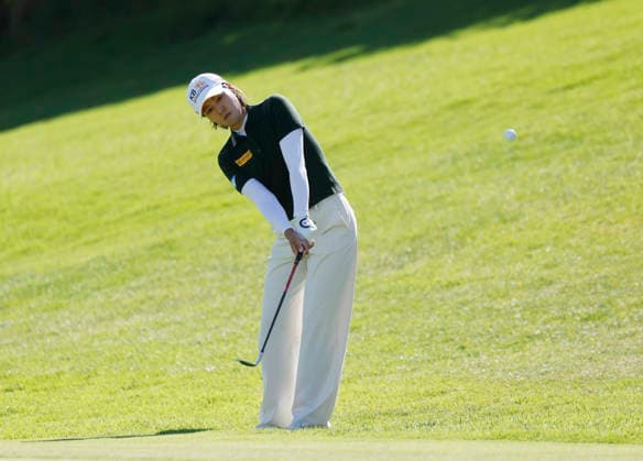 In Gee Chun of South Korea chips to the 18th green during the final round of the 81st Women s U.S. Open golf championship at the Riviera Country Club in Pacific Palisades, California, on Sunday, June 7, 2026.  GLP20260607818 CAROLINExBREHMAN