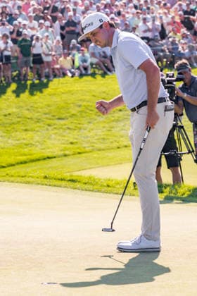 June 7, 2026, Dublin, Ohio, U.S: JT Poston pumps his fist after sinking a birdie putt to send it to a playoff in the final round of The Memorial Tournament at Muirfield Village Golf Club, Dublin, Ohio. Dublin U.S - ZUMAs304 20260607_zaf_s304_008 Copyright: xScottxStuartx