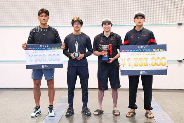 (L to R) Yusuke Ishijima & Juntaro Tachiya, Kota Kurosawa & Taito Mizumachi, JUNE 7, 2026 - Beach volleyball, Beachvolleyball : Japan Beach Volleyball Tour 2026, Round 2, Men s Award Ceremony at Grand Front Osaka, Osaka, Japan. Noxthirdxpartyxsales  aflo_333564479 NaokixMoritax
