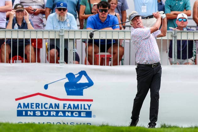 MADISON, WI - JUNE 07: Michael Allen from Scottsdale, AZ tees off on the sixteenth hole during the final round of the PGA, Golf Herren Tour Champions American Family Insurance Championship golf tournament on June 7, 2026 at TPC Wisconsin Golf Course in Madison, WI. (Photo by Lawrence Iles Icon Sportswire) GOLF: JUN 07 PGA TOUR Champions American Family Insurance Championship EDITORIAL USE ONLY Icon2606070063