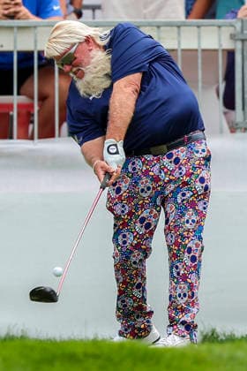 MADISON, WI - JUNE 07: John Daly from Dardenelle, AR tees off on the sixteenth hole during the final round of the PGA, Golf Herren Tour Champions American Family Insurance Championship golf tournament on June 7, 2026 at TPC Wisconsin Golf Course in Madison, WI. (Photo by Lawrence Iles Icon Sportswire) GOLF: JUN 07 PGA TOUR Champions American Family Insurance Championship EDITORIAL USE ONLY Icon2606070073