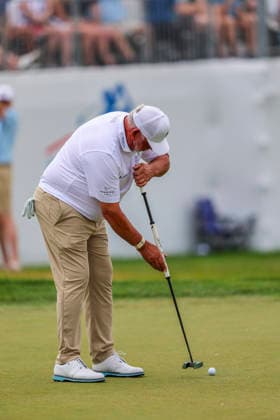 MADISON, WI - JUNE 07: Darren Clarke from Bahamas makes his par putt on eighteen to win the PGA, Golf Herren Tour Champions American Family Insurance Championship golf tournament on June 7, 2026 at TPC Wisconsin Golf Course in Madison, WI. (Photo by Lawrence Iles Icon Sportswire) GOLF: JUN 07 PGA TOUR Champions American Family Insurance Championship EDITORIAL USE ONLY Icon2606070163