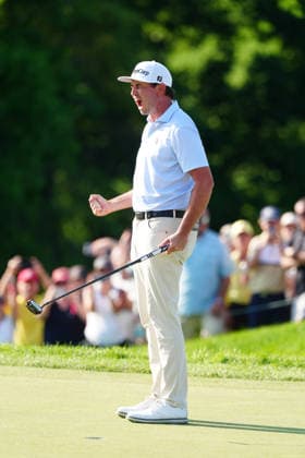 DUBLIN, OH - JUNE 07: PGA, Golf Herren player J.T. Poston reacts to making the winning putt on the 18th hole during a playoff on June 7, 2026 during the final round of the Memorial Tournament presented by Workday at Muirfield Village Golf Club in Dublin, Ohio. (Photo by Brian Spurlock Icon Sportswire) GOLF: JUN 07 PGA the Memorial Tournament presented by Workday EDITORIAL USE ONLY Icon26060765