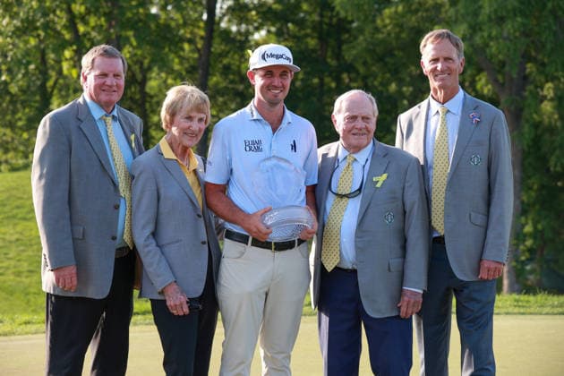 Memorial Tournament presented by Workday DUBLIN, OH - JUNE 07: J.T. Poston of Hickory, North Carolina holds the trophy along with retired American golf professional and course designer Jack the Bear Nicklaus, his wife Barbara Nicklaus, and family after Poston won in a playoff during the final round of the Memorial Tournament presented by Workday at Muirfield Village Golf Club on June 7, 2026 in Dublin, Ohio. Dublin Ohio United States  Copyright: xAmyxLemusx originalFilename:lemus-memorial260607_npKiD.jpg