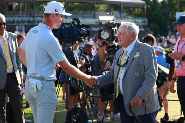 Memorial Tournament presented by Workday DUBLIN, OH - JUNE 07: J.T. Poston of Hickory, North Carolina shakes hands with retired golf professional Jack Nicklaus after winning in a playoff during the final round of the Memorial Tournament presented by Workday at Muirfield Village Golf Club on June 7, 2026 in Dublin, Ohio. Dublin Ohio United States  Copyright: xAmyxLemusx originalFilename:lemus-memorial260607_npDZD.jpg