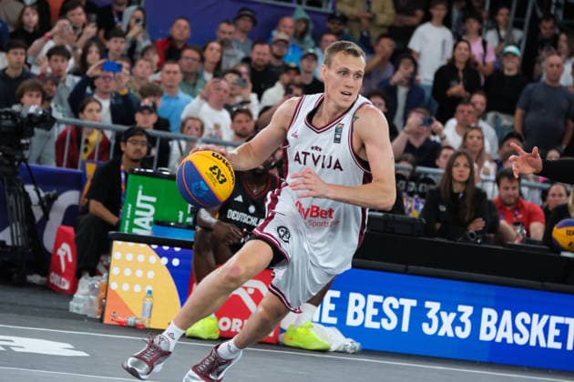 June 7, 2026, Warsaw, Masovian Voivodeship, Poland: Latvia s NAURIS MIEZIS (1) in action during the FIBA 3x3 Basketball World Cup men s final game between Latvia and Germany in Warsaw, Poland. Latvia defeated Germany to become world champions. Basketball 2026: FIBA 3x3 World Cup Men s Final: Latvia 20:15 Germany  - ZUMAk204 20260607_zip_k204_045 Copyright: xRomanxKozielx