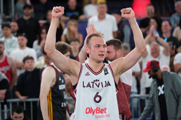 June 7, 2026, Warsaw, Masovian Voivodeship, Poland: Latvia s FRANCIS LACIS (6) holds up his arms in victory at the end of the FIBA 3x3 Basketball World Cup men s final game between Latvia and Germany in Warsaw, Poland. Latvia defeated Germany to become world champions. Warsaw Poland - ZUMAk204 20260607_zip_k204_065 Copyright: xRomanxKozielx