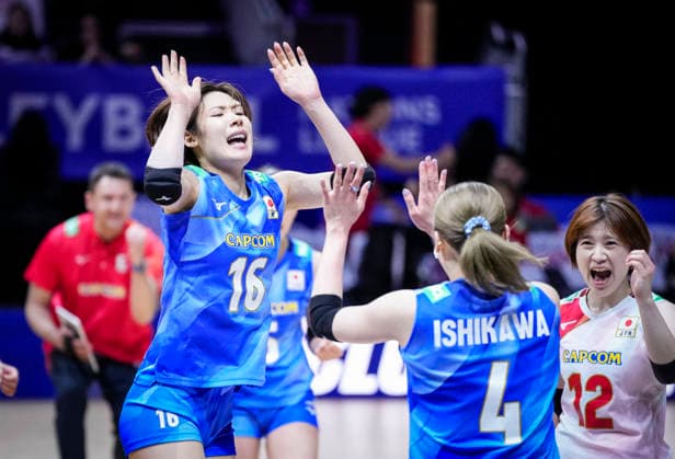 Team Japan celebrates against Team Canada during their womens Volleyball Nations League (VNL) match on June 7, 2026 in Quebec City, Canada. Noxthirdxpartyxsales  aflo_333658911 MathieuxBelangerx