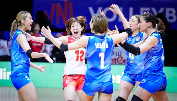 Team Japan celebrates against Team Canada during their womens Volleyball Nations League (VNL) match on June 7, 2026 in Quebec City, Canada. Noxthirdxpartyxsales  aflo_333658957 MathieuxBelangerx