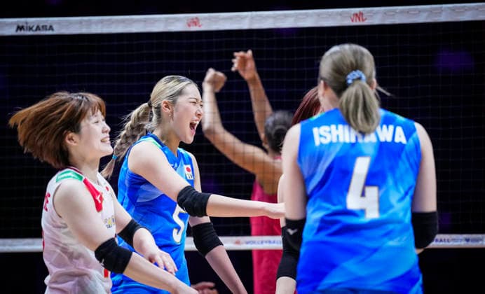 Team Japan celebrates against Team Canada during their womens Volleyball Nations League (VNL) match on June 7, 2026 in Quebec City, Canada. Noxthirdxpartyxsales  aflo_333658999 MathieuxBelangerx