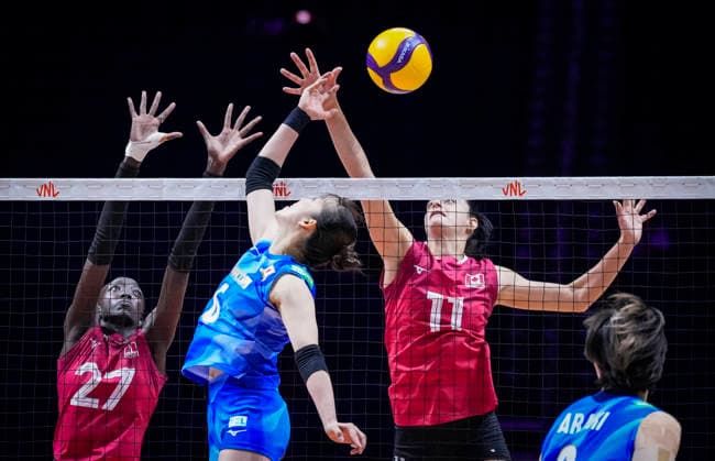 Team Japan Nanami Seki returns a shot against Team Canada during their womens Volleyball Nations League (VNL) match on June 7, 2026 in Quebec City, Canada. Noxthirdxpartyxsales  aflo_333659024 MathieuxBelangerx