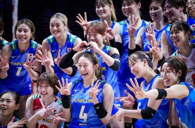Team Japan celebrates against Team Canada during their womens Volleyball Nations League (VNL) match on June 7, 2026 in Quebec City, Canada. Noxthirdxpartyxsales  aflo_333659052 MathieuxBelangerx