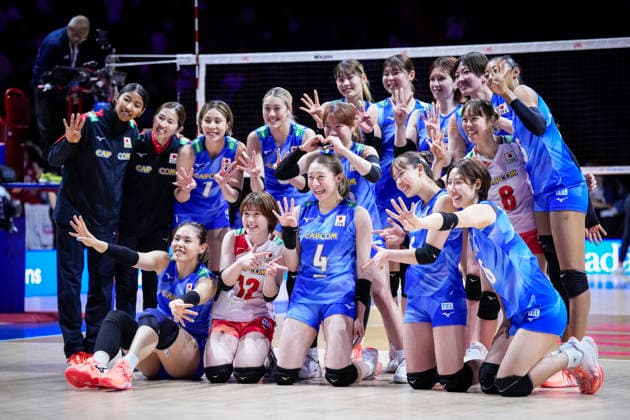 Team Japan celebrates against Team Canada during their womens Volleyball Nations League (VNL) match on June 7, 2026 in Quebec City, Canada. Noxthirdxpartyxsales  aflo_333659054 MathieuxBelangerx