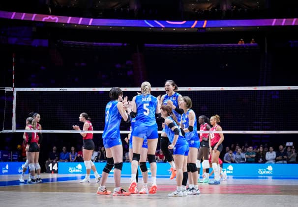 Team Japan celebrates against Team Canada during their womens Volleyball Nations League (VNL) match on June 7, 2026 in Quebec City, Canada. Noxthirdxpartyxsales  aflo_333659057 MathieuxBelangerx