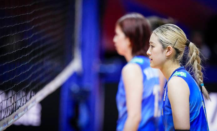 Team Japan Yoshino Sato looks on against Team Canada during their womens Volleyball Nations League (VNL) match on June 7, 2026 in Quebec City, Canada. Noxthirdxpartyxsales  aflo_333659103 MathieuxBelangerx