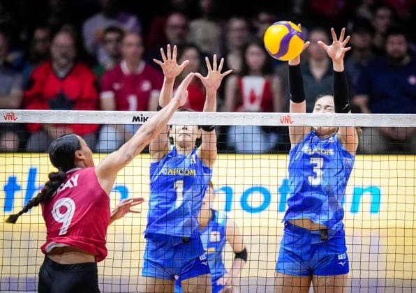 Team Japan Haruyo Shimamura blocks a shot against Team Canada during their womens Volleyball Nations League (VNL) match on June 7, 2026 in Quebec City, Canada. Noxthirdxpartyxsales  aflo_333659211 MathieuxBelangerx