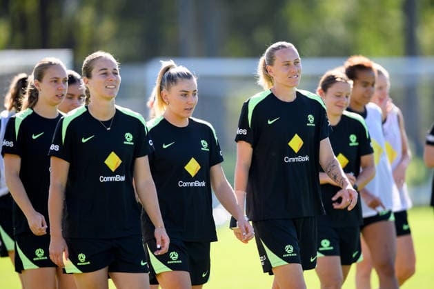 SOCCER MATILDAS TRAINING, Emily van Egmond (right) during a Matildas training session at Sky Park, in Sydney, Monday, June 8, 2026. ( NO ARCHIVING SYDNEY NEW SOUTH WALES AUSTRALIA  Copyright: xBIANCAxDExMARCHIx 20260608159792878818