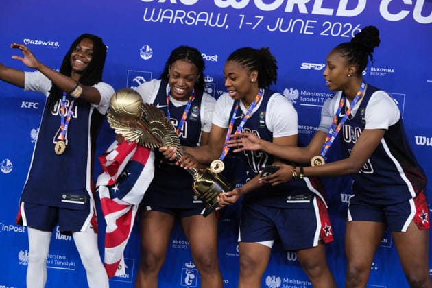 June 7, 2026, Warsaw, Masovian Voivodeship, Poland: USA s MILAYSIA FULWILEY (4), MIKAYLAH WILLIAMS (12), SAHARA WILLIAMS (6), and JOYCE EDWARDS (13) celebrate with their women s 1st place medals and the world champions trophy during the prize ceremony at the conclusion of the 2026 FIBA 3x3 Basketball World Cup in Warsaw, Poland. Warsaw Poland - ZUMAk204 20260607_zip_k204_084 Copyright: xRomanxKozielx