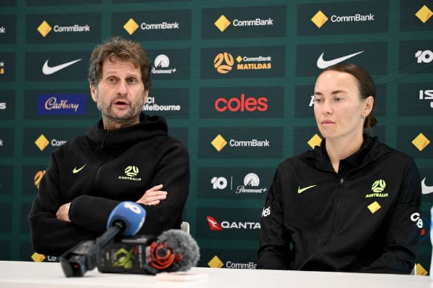 SOCCER MATILDAS TRAINING, Matildas head coach Joe Montemurro (left) and Caitlin Foord speaks to media during a press conference, PK, Pressekonferenz at Sky Park, in Sydney, Monday, June 8, 2026. ( NO ARCHIVING SYDNEY NEW SOUTH WALES AUSTRALIA  Copyright: xBIANCAxDExMARCHIx 20260608191150828062