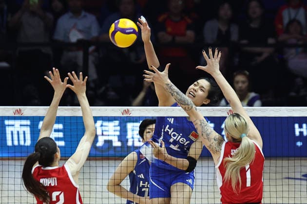 NANJING, CHINA - JUNE 07: Zhuang Yushan of Team China spikes the ball during the FIVB Women s Volleyball Nations League 2026 between Team China and Team Poland on June 7, 2026 in Nanjing, Jiangsu Province of China. China defeated Poland 3-1 in the match.  Copyright: xChinaxNewsxServicex 111646829390