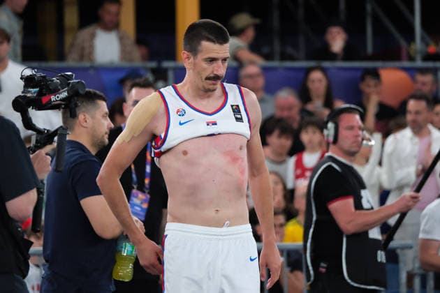 June 7, 2026, Warsaw, Masovian Voivodeship, Poland: Serbia s STRAHINJA STOJACIC (3) with shirt up displaying bruises at the end of the FIBA 3x3 Basketball World Cup men s 3rd place game between Serbia and France in Warsaw, Poland. Serbia defeated France to win 3rd place in the tournament. Basketball 2026: FIBA 3x3 World Cup Men s 3rd Place: Serbia 20:19 France  - ZUMAk204 20260607_zip_k204_124 Copyright: xRomanxKozielx