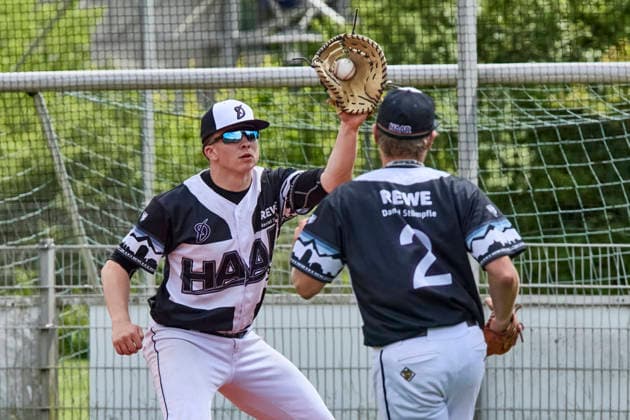 German Baseball League DBL , Munich Haar Disciples vs Stuttgart Reds, Haar Disciples, Stuttgart Reds, 2026 06 07 in Munich Haar Ballpark Eglfing BROSKE Moritz Munich Haar Disciples First Baseman, Third Baseman Nr87 HAA87 , WITZKU Valentin Munich Haar Disciples Pitcher Nr2 HAA2 sportworld Munich Haar Ballpark Eglfing Bayern Germany
