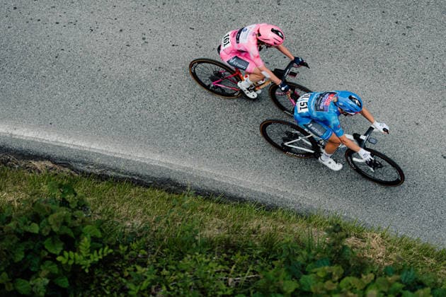 Giro Women Picture by Thomas Maheux SWpix.com 07 06 2026 - Cycling - Giro Women - Stage 9 - Saluzzo - Saluzzo Vollering Demi, FDJ United SUEZ van der Breggen Anna, Team SD Worx - Protime Saluzzo Italy Copyright: x xThomasxMaheuxxviaxSWpix.comx(t axPhotographyxHubxLtd)xThomasxMaheux SWpix.comx SWP-3197