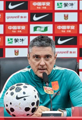 GUIYANG, CHINA - JUNE 08: Antonio Puche Vicente, head coach of China U23 men s national team, Nationalteam answers questions during a press conference, PK, Pressekonferenz ahead of the 2026 Guiyang International Youth Football Invitational Tournament on June 8, 2026 in Guiyang, Guizhou Province of China.  Copyright: xVCGx 111646837263