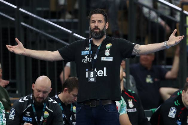 07 06 2026, xtgx, Handball, Daikin HBL, HSG Wetzlar SC Magdeburg v l Bennet Wiegert Magdeburg, coach gives instructions, gestures with arms, gesticulates, gives instructions Wetzlar