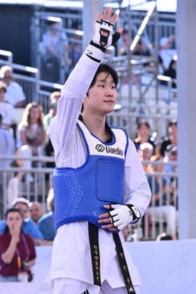 CONTACT - Taekwondo - World Taekwondo Rome Grand Prix 2026 Photo by IPA ABACAPRESS.COM85474789 - Eunsu Seo (KOR) competes in the men s -58kg final against Vito Dell Aquila (ITA) of the World Taekwondo Grand Prix at the Foro Italico, June 7, 2026, Rome, Italy. Roma Italy  Copyright: xIPAxSport ABACAx