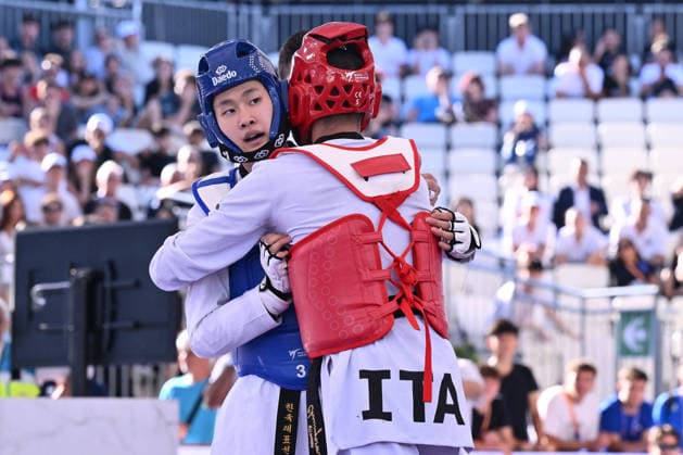 CONTACT - Taekwondo - World Taekwondo Rome Grand Prix 2026 Photo by IPA ABACAPRESS.COM85474867 - Eunsu Seo (KOR) and Vito Dell Aquila (ITA) competes in the men s -58kg final of the World Taekwondo Grand Prix at the Foro Italico, June 7, 2026, Rome, Italy. Roma Italy  Copyright: xIPAxSport ABACAx