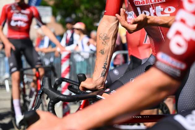 Tour Auvergne - Rhone-Alpes 2026 Stage 2 LE PUY-EN-VELAY, FRANCE - JUNE 08 : tattoos of Kockelmann Mathieu (LUX) of Lotto Intermarche during stage 2 of the 78th edition of Tour Auvergne - Rhone-Alpes an UCI World Tour 2.UWT cycling road race stage for Men Elite of 234.3 km with start in Saint-Martin-Le-Vinoux and finish in Le Puy-en-Velay on June 8, 2026 in Le Puy-en-Velay, France, 08 06 2026 ( Motordriver Guy De Vuyst - Le Puy-en-Velay France  Copyright: xVincentxKalutx
