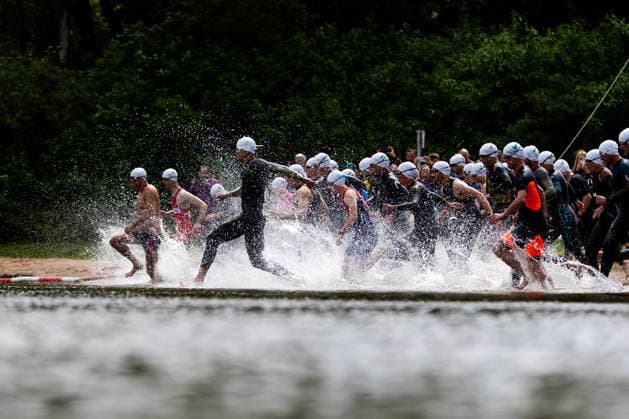 07 06 2026, GER, Crosstriathlon, Maenner Frauen, Saison 26, 38 Teag Werratal Crosstriathlon org Triathlonverein Werratal e V 500m swim in open water, 11,9km MTB course and 4,0km run course took the participants in the categories Jedermann Cross Einzel Staffel as well as the Sprint Cross Einzel incl Thüringer Meisterschaft in angriff 98597 Breitungen Strandbad Kiessee Thueringen Germany