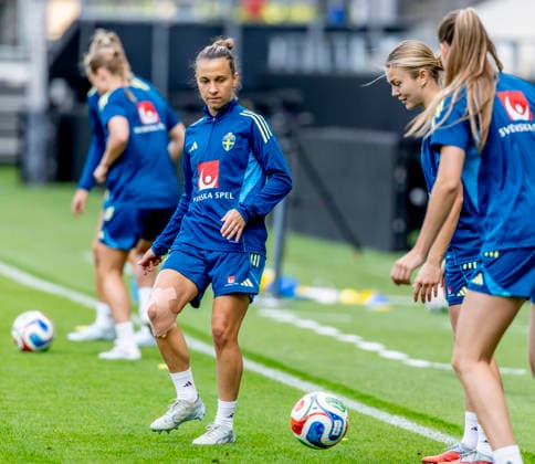 GOTHENBURG, SWEDEN 20260608 Julia Zigiotti during Monday s training with the women s national team at Gamla Ullevi ahead of the upcoming World Cup qualifier against Italy GÖTEBORG SWEDEN x9200x  Copyright: xAdamxIhse TTx THE WOMEN S NATIONAL TEAM TRAINS IN GOTHENBURG BEFORE THE WORLD CUP QUALIFYING