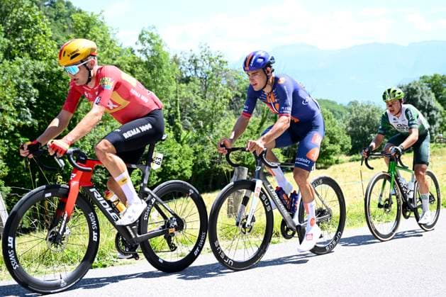 Tour Auvergne - Rhone-Alpes 2026 Stage 2 LE PUY-EN-VELAY, FRANCE - JUNE 08 : Charmig Anthon (DEN) of UNO-X Mobility, Renard-Haquin Henri-Francois (FRA) of Team Picnic PostNL, Diaz Alex (ESP) of Caja Rural - Seguros RGA during stage 2 of the 78th edition of Tour Auvergne - Rhone-Alpes an UCI World Tour 2.UWT cycling road race stage for Men Elite of 234.3 km with start in Saint-Martin-Le-Vinoux and finish in Le Puy-en-Velay on June 8, 2026 in Le Puy-en-Velay, France, 08 06 2026 ( Motordriver Guy De Vuyst - Le Puy-en-Velay France  Copyright: xVincentxKalutx