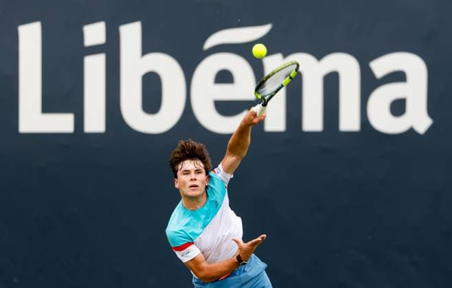 DEN BOSCH - Mees Röttgering during the ATP, Tennis Herren singles match against Benjamin Bonzi (FRA) at the LibÃ ma Open 2026. The combined ATP WTA, Tennis Damen tournament is being held on the event grounds of the former Autotron car theme park. IRIS VAN DEN BROEK ANP xVIxANPxSportx xxANPxIVx 560479977 originalFilename: 560479977.jpg