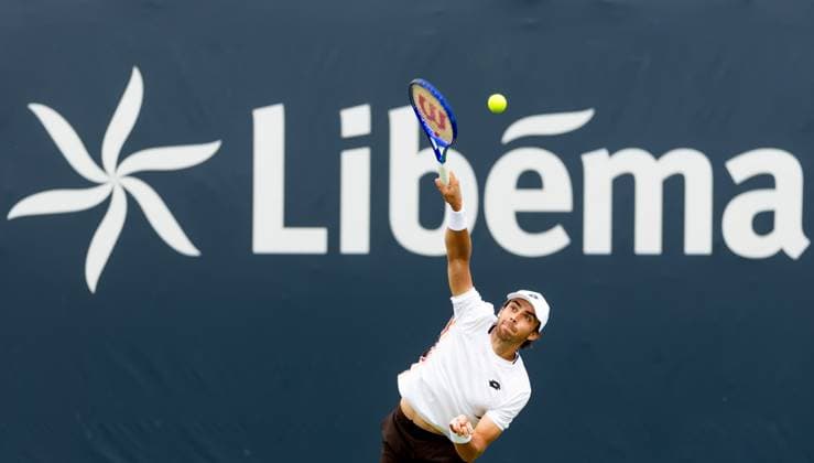 DEN BOSCH - Benjamin Bonzi (FRA) during the ATP, Tennis Herren singles match against Mees Röttgerging (NED) at the LibÃ ma Open 2026. The combined ATP WTA, Tennis Damen tournament is being held on the event grounds of the former Autotron car theme park. IRIS VAN DEN BROEK ANP xVIxANPxSportx xxANPxIVx 560480682 originalFilename: 560480682.jpg