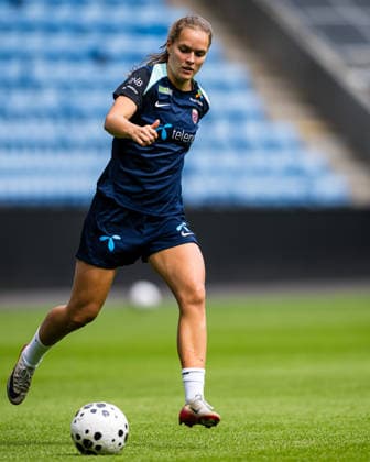 260608 Iris Omarsdottir of the Norwegian women™s national football team during a training session on June 8, 2026 in Oslo Photo Marius Simensen BILDBYRAN Cop 238 bbeng dam fifa women s world cup qualifier football fotball fotball norge norway practice soccer training trening träning  Copyright: MARIUSxSIMENSEN BB260608BB058
