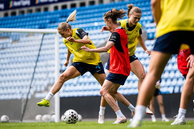 260608 Lisa Naalsund of the Norwegian women™s national football team during a training session on June 8, 2026 in Oslo Photo Marius Simensen BILDBYRAN Cop 238 bbeng dam fifa women s world cup qualifier football fotball fotball norge norway practice soccer training trening träning  Copyright: MARIUSxSIMENSEN BB260608BB073